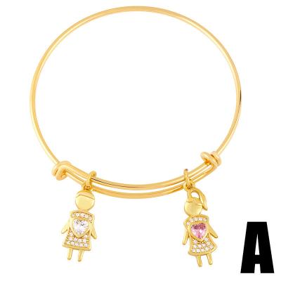 China TARY CLASSIC Wholesale Jewelry 18K Gold Plated Brass Pendant Couple Charms Bracelet For Women Ladies for sale