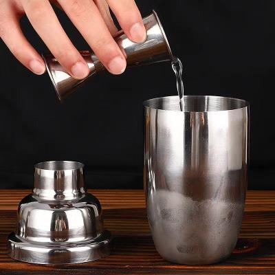 China Shaker holding bar holding bar personal home 550ml bar tools high strength high quality stainless steel for sale for sale