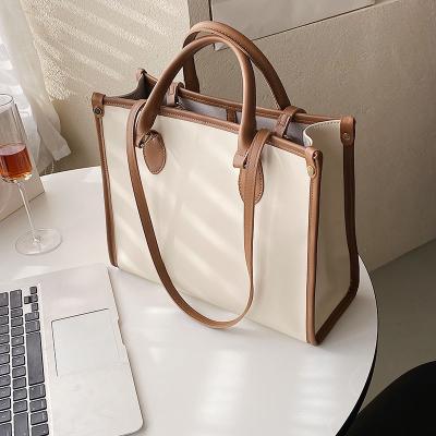 China 2022 PORTABLE Wholesale Popular Women Messenger Bag Women Handbags Ladies Shoulder Bag Tote Bags for sale