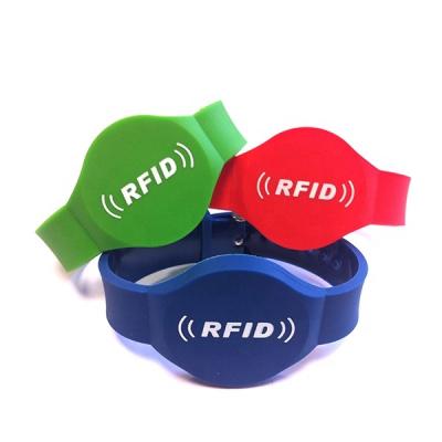 China Waterproof / NFC NTAG213 NTAG213 Waterproof Silicone RFID NFC 13.56MHz Smart Band Wristband Wristband for sale