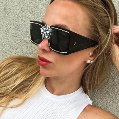 China Fashion sunglasses 2021 fashion sunglasses wholesale style fashion sunglasses big with diamonds for sale