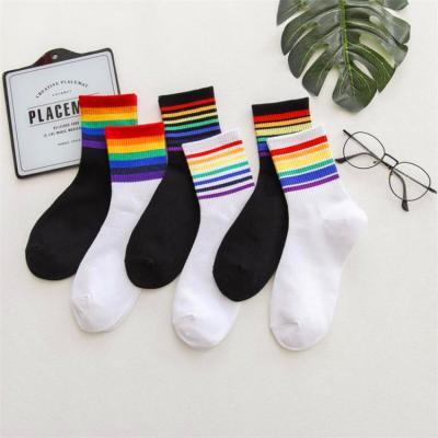 China New Antibacterial Cotton Rainbow Men's Socks Women Socks Casual Socks Manufacturers Lovers Custom Wholesale for sale