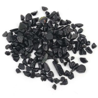 China Europe Natural Raw Stone Rough Stone Polished Crystal Gravel Healing Crystal Chips for sale