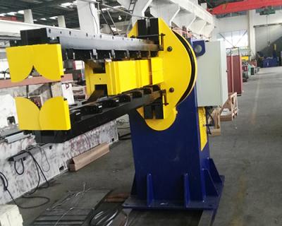 China Corrugated Steel Plate Fin Spot Welding Tank Assembly Manipulator Machine For Corrugated Panels for sale