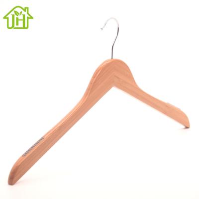 China Hanger with notches in two top new design end of sale natural wooden clothing shirt hangers premium hot cheap non slip for sale