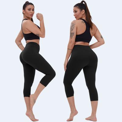 China Breathable Women Gaiters Sports Workout Fitness Capris Summer Gaiters Black Custom Solid Colored Women Gaiters for sale