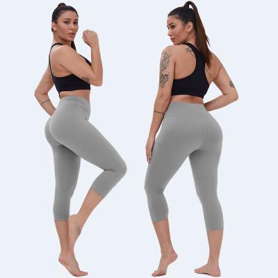 China Gray Capris Summer Leggings Women Breathable Lightweight Sports Leggings Workout Fitness Women Gaiters for sale