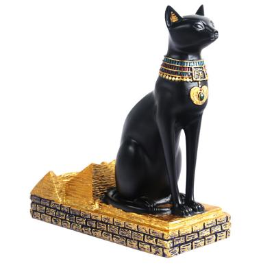 China Europe OEM ODM Sculpture Decoration Egypt Black Cat Wine Rack Supplies Resin Crafts for sale