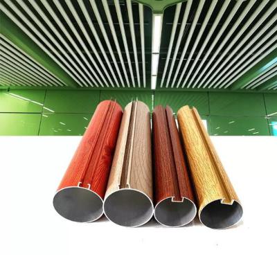 Cina Leggio di alluminio soffitti metallici lineari pareti soffitto sospeso 6000mm lunghezza in vendita