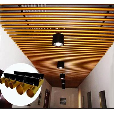 China Uniform Color Quality Aluminum Metal Cladding For Beautiful Suspended Ceilings Metal Ceiling en venta