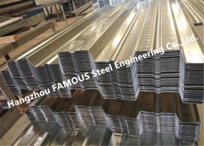 Cina 1-3mm ha ondulato il Decking d'argento del pavimento del metallo di iso 3834 galvanizzato in vendita