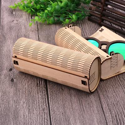 China New Convenient Wooden Leather Glasses Box Hollow Sunglasses Storage Box Pattern Bamboo Sunglasses Case Packaging for sale