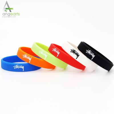 China New Item Manufacturers From Europe Selling Custom Silicone Wrist Band, Cheap Debossed Coloring Silicone Wristband Of Your Logo for sale