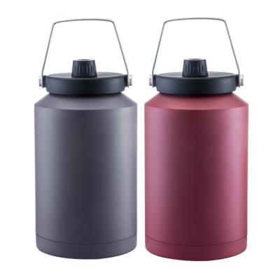 China Silver PORTABLE Double Capacity Vacuum Sealed Wall Insulated 1 Gallon 128oz Stainless Steel Beer Shaker Water Bottle for sale