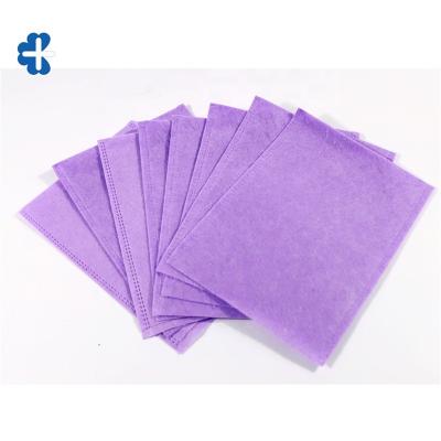 China Sustainable Disposable Glove 15x22cm Disposable Patient Cleaning Glove Nonwoven Wash Mitt for sale