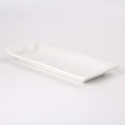 China 22cm Ceramic White Custom Design Porcelain Ceramic Kitchen Cooking Spoon Rest Rack for sale