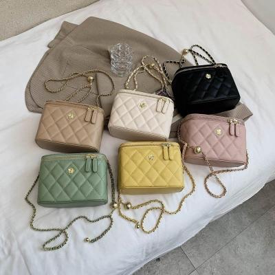 China 2021 Cute Shoulder Bags Fashoion Factory Ladies Box Handbags Women Girls Luxury Wholesale Chain Handbags for sale