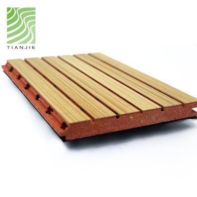 China Fire Retardant And Eco-Friendly Wall Panel Wooden Grooved Felt Acoustic Panels 15mm Acoustic Panels For Gymnasium zu verkaufen