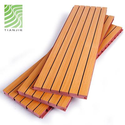 Cina A1 Sound Absorption Eco-friendly Fireproof Decorative High Density Moisture Proof MgO Grooved Panel Slotted Wooden Wall Acoustic Panel in vendita