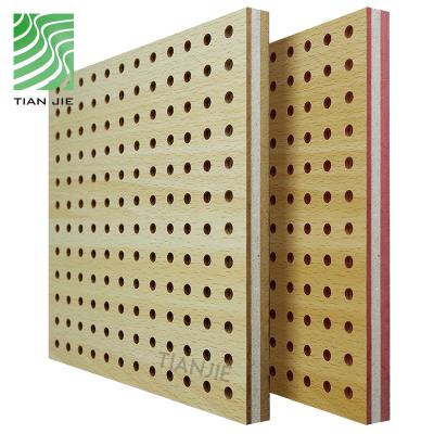 Cina Tianjie Acoustic Panels Eco-friendly Polyester Fiber Veneer Studio Acoustic Room Soundproof Fireproof Perforated Wooden Acoustic Panel in vendita