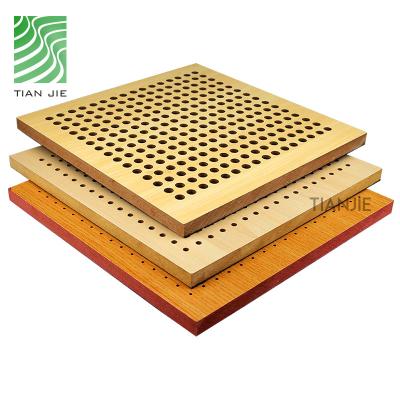 China Eco-friendly Factory Tianjie Wood Environmental Wooden Acoustic Panels Micro Perforated Acoustic Wall Panel zu verkaufen