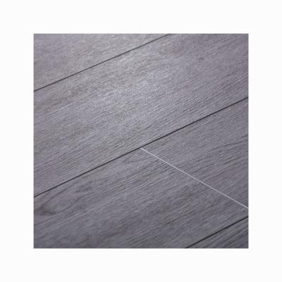 China Traditional High Quality Economical HDF Wood 100% Waterproof Indoor Residential Wood Laminate Flooring for sale