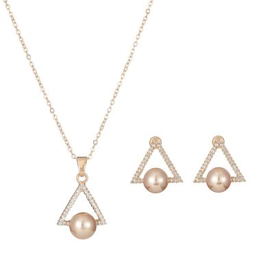 China High Quality Jewelry Small Geometric Pearl Triangle Necklace Minimalist Pendant Earing Set Jewelry For Girls for sale