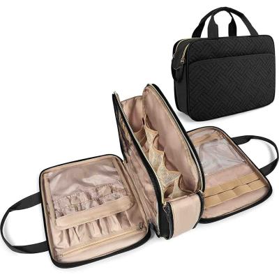 China Fashion Travel Makeup Organizer Water Resistant Makeup Bag Travel Cosmetic Bag For Accessories Toiletries Large Bag for sale