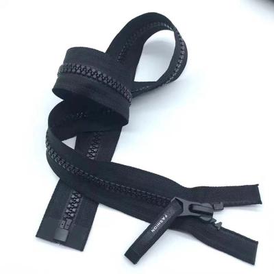 China Viable Hot Sale Decoration 8# Clothes Dress Resin Teeth Zippers With Strap Pullers for sale