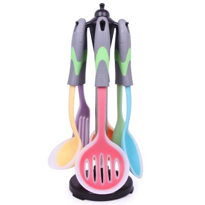 China Sustainable Colorful Food Grade Silicone Kitchen Accessories Gift Set Utensil Set for sale