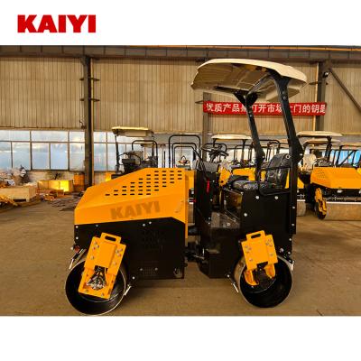 China Hotels Driving 2.5 Ton Vibratory Road Roller/Mini Road Roller Compactor for sale