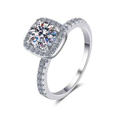 China vvs CLASSIC Diamond 1ct 2ct Classic Design Gra Certified Wedding Engagement Moissanite Ring Sterling Silver Jewelry for sale