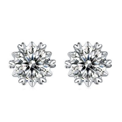 China Dropshipping Classic CLASSIC Snowflake Heart Shape 5.5mm 6.5mm 100% Moissanite Round Gemstone 18k Solid Gold Stud Cut Earrings for sale