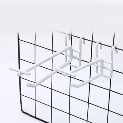 China Metal Most Popular 2023 Mall Shop Supermarket Panel Products Grid Display Hooks Net Metal Hooks for sale