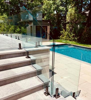 China Modern High Quality Black Matt SS316 2205 Pool Barrier Glass Spigot Railing for sale