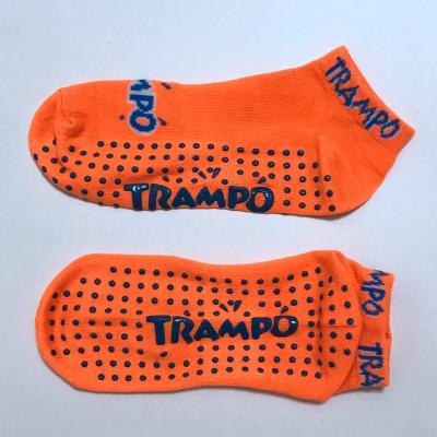 China Trampo Antibacterial Bottom Sock Grips Non Slip Polyester Anti Slip Rebound Sock Jump Zone Use Socks for sale