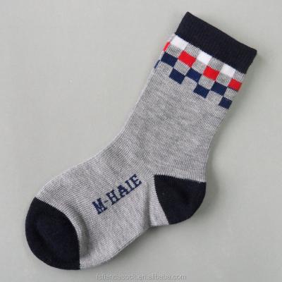 China Antibacterial Customized Checks Kids Socks Text Knitted Thin Cotton Kids Sock China for sale