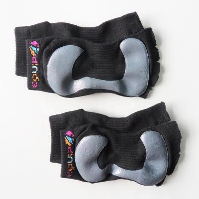 China OEM Brand Antibacterial Cotton Grip Base Five Toe Bump Different Sizes Yoga Pilates Sock Non Slip Barre Toe Sox Anti Slip Sticky Underneath for sale