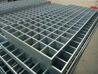 China Press Lock Steel Walkway 19w4 Grating Customized for sale