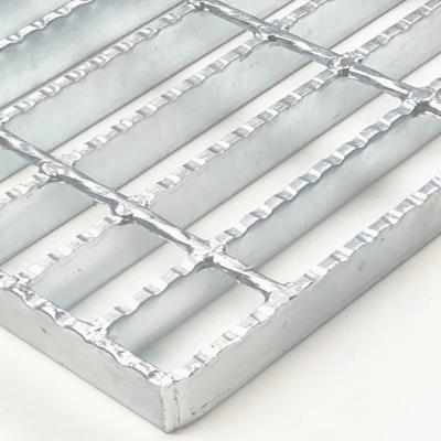 China Gitter der Metallabfluss-Abdeckungs-Q235 im Freien zackte galvanisiert zu verkaufen