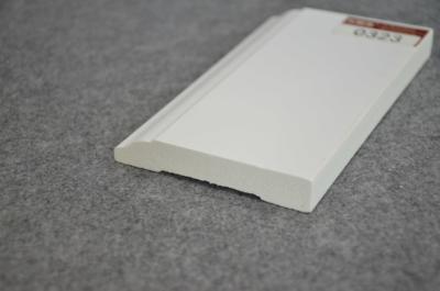 China Vinilo blanco que moldea del Baseboard del ajuste colonial del PVC que bordea la hoja el 12ft en venta