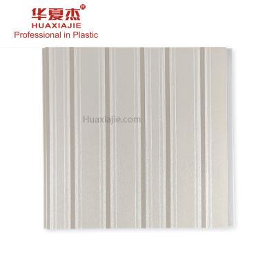 China Hoge Glanzende Pvc-Plafondcomités voor Binnendecoratie Te koop