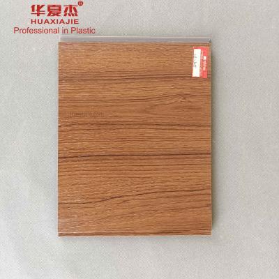 China Los paneles de pared interiores de alta densidad del Pvc de la lamina para el dormitorio y el balcón en venta