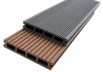 China placas de plataforma compostas ocas compostas do Decking 140mm WPC de 2.9m 148mm WPC antiderrapantes à venda