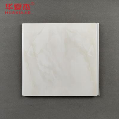 China Druck von PVC-Wandplatten Wasserdichte PVC-Deckenplatten für Wanddekoration zu verkaufen