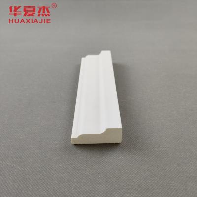 China Moldes de telhas branco vinil 12ft decoração PVC moldagem perfil material de construção à venda