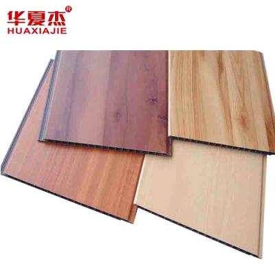 Cina Il soffitto del PVC profila il modello di legno delle mattonelle dei pannelli di parete di UPVC per il soffitto della cucina in vendita