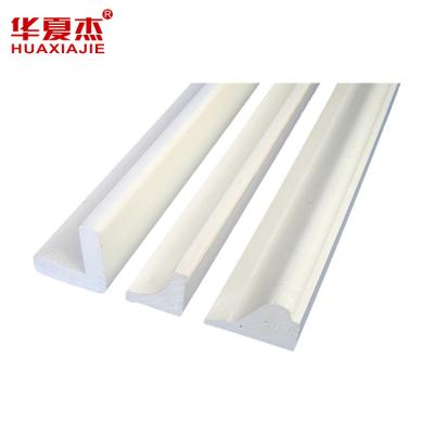 Cina Modanatura decorativo della disposizione del PVC, profili durevoli per i plasterboard in vendita