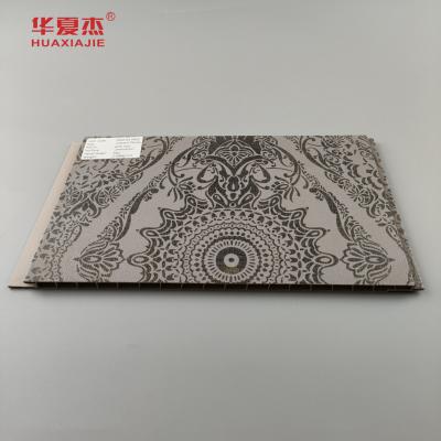 Chine Panneau murale en PVC de design de luxe laminé à 60% de PVC contenant du PVC anti rayures Panneau de décoration en PVC pour mur à vendre