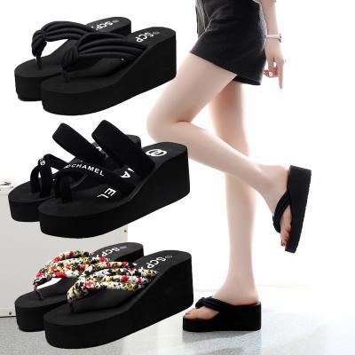 China Custom Anti-Smell Summer Women's High Heel Platform Shoes Non Slip Beach Slide Flip Flop Slippers for sale